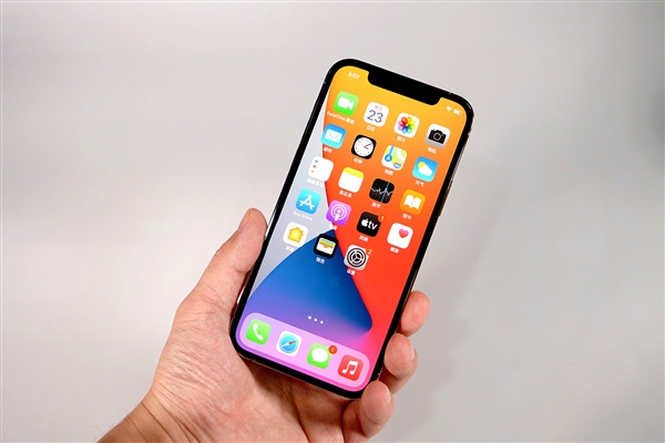 巴宜苹果手机维修分享iOS 14.2修订版已到，专属iPhone 12系列 